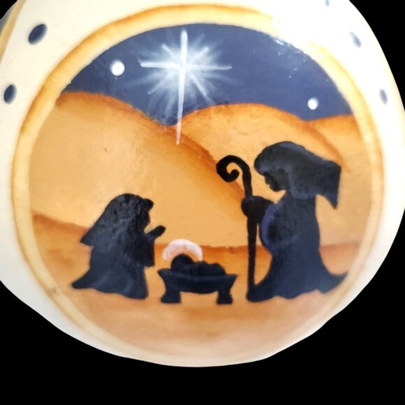 Hand Painted Christmas Gourd Nativity Scene 4.5" Diameter - Picture 10 of 10